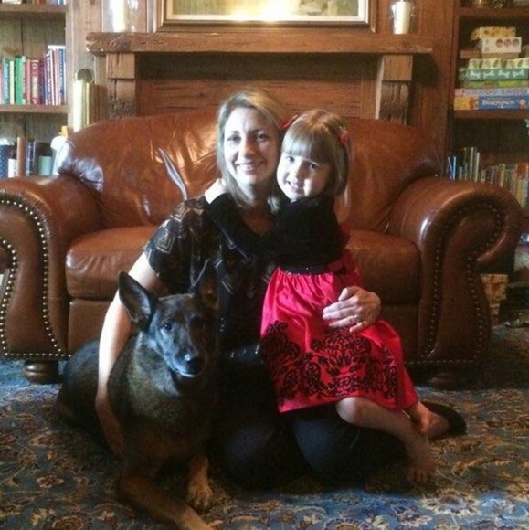 Meet your Posher, Jessica - Picture 3 of 4